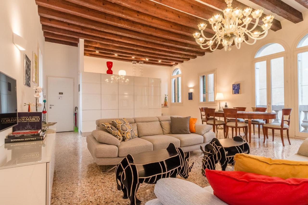 Gallery House Venesia Bagian luar foto