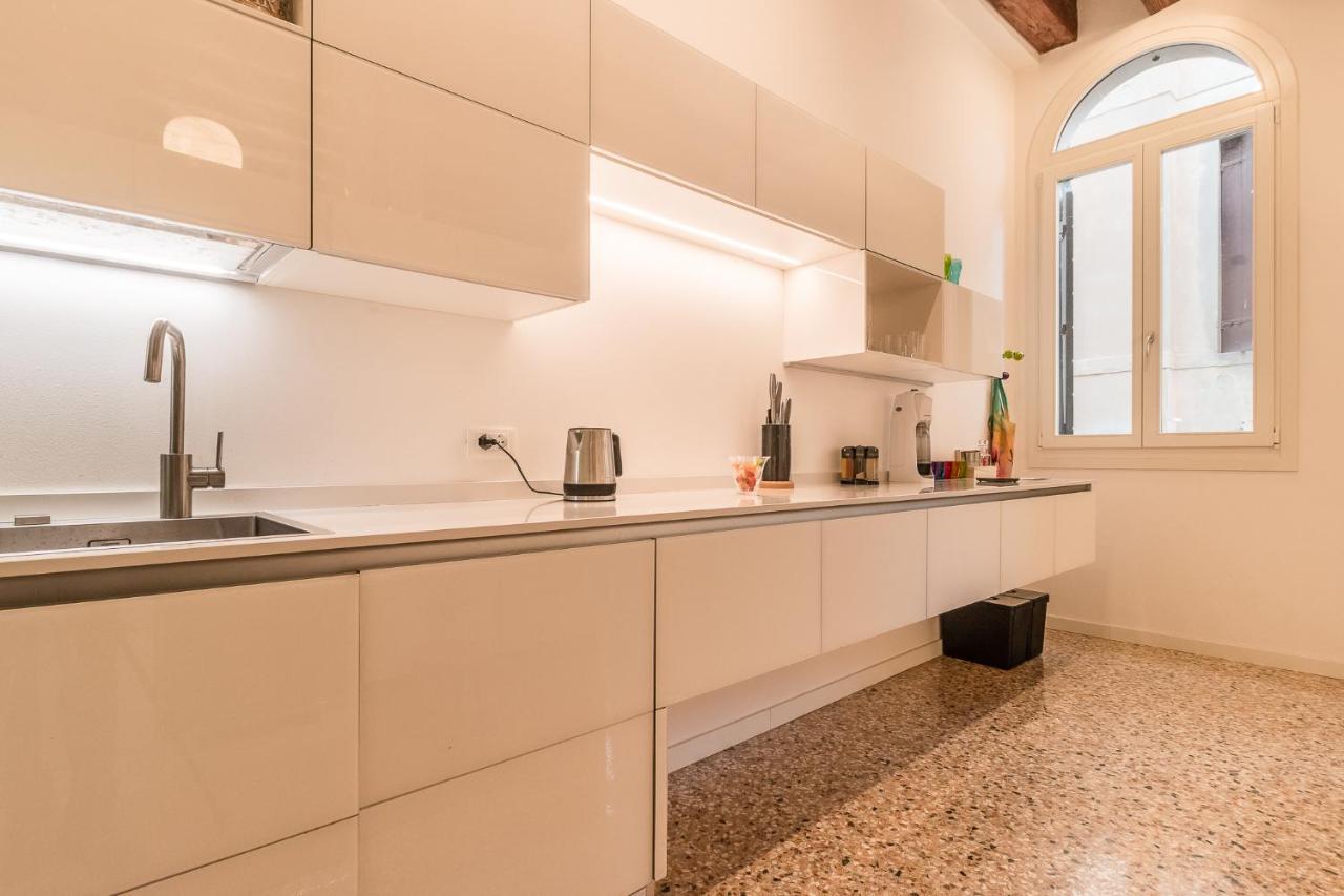 Gallery House Venesia Bagian luar foto