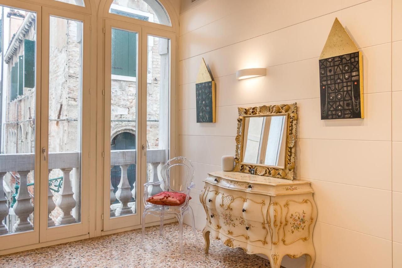 Gallery House Venesia Bagian luar foto